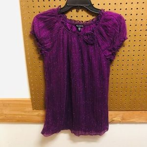 Short sleeve dressy top